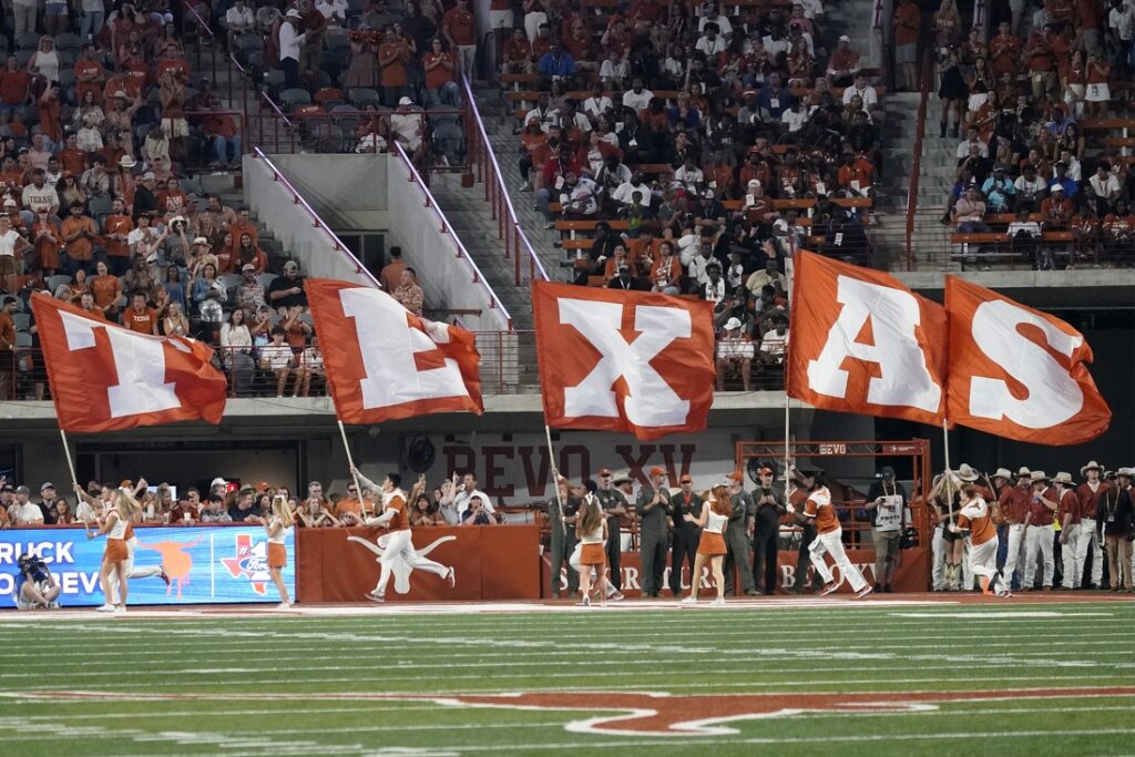 longhorns football flag