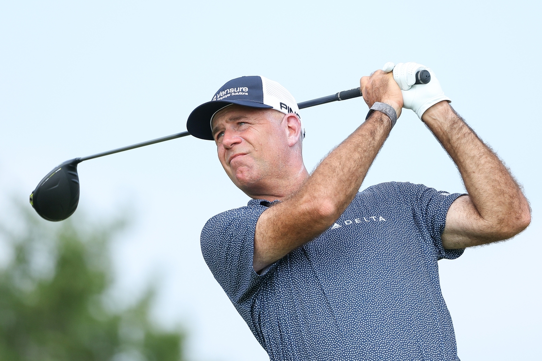 Stewart Cink grabs 3-stroke lead at Ally Challenge in Michigan - Field ...