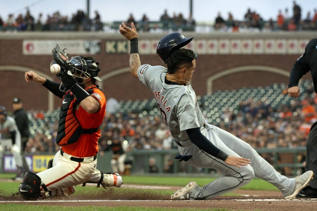 Tigers, Giants