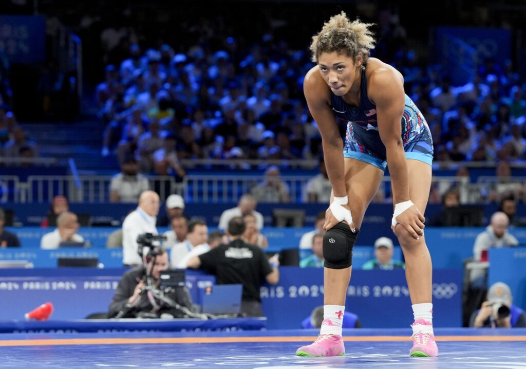 Japan takes 2 wrestling golds; American Kennedy Blades wins silver