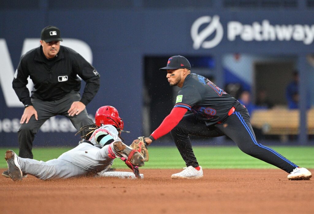 blue jays, reds