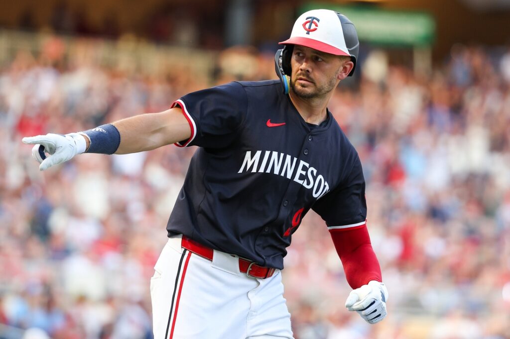 Cardinals Twins