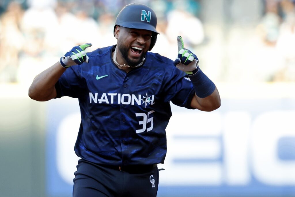 Elias DIaz reacts