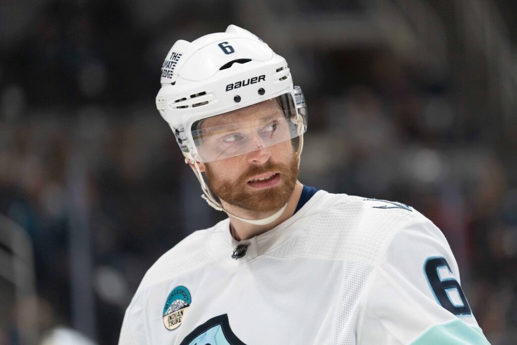 nhl adam larsson