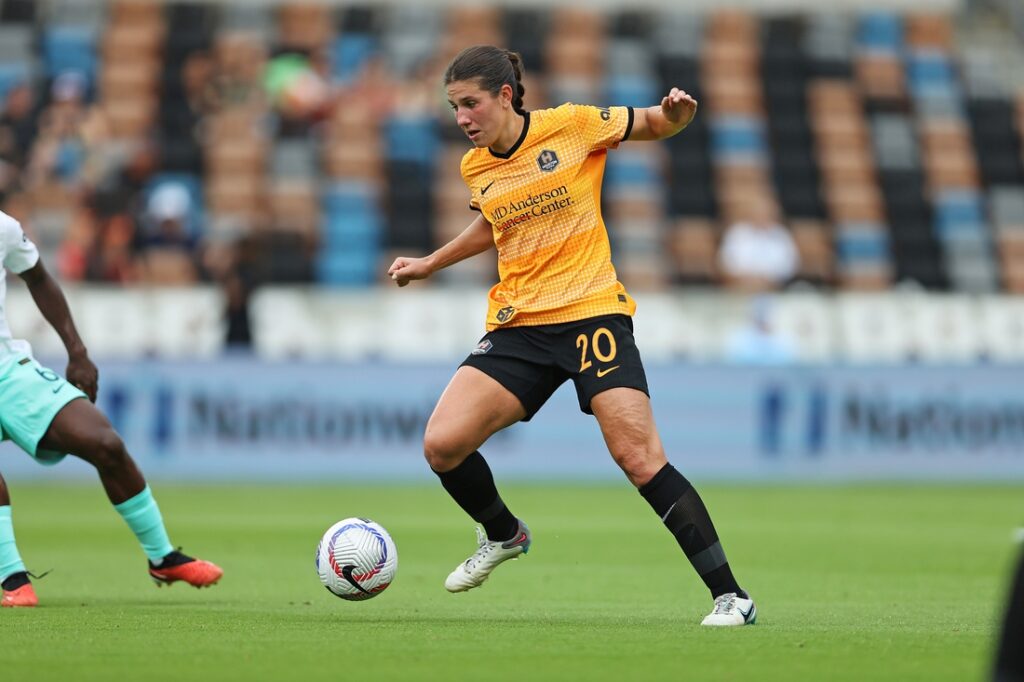 sophie hirst