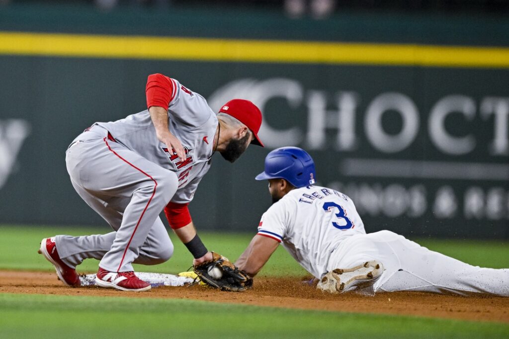Rangers, Angels
