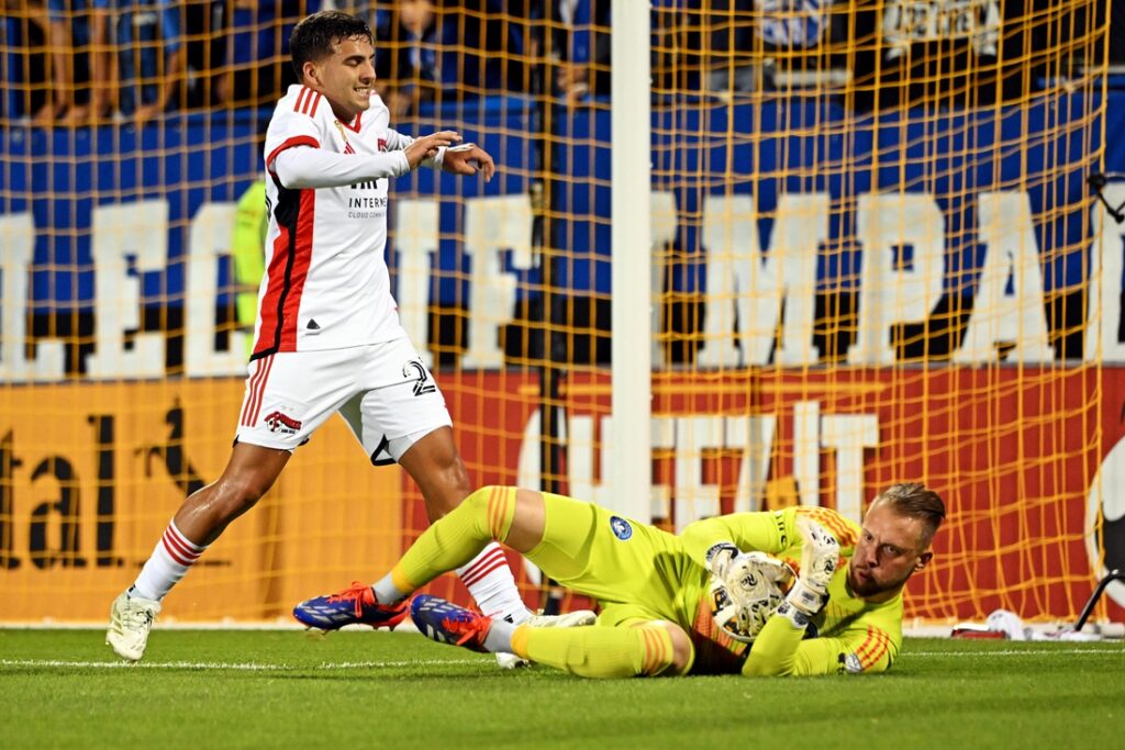 Earthquakes, CF Montreal