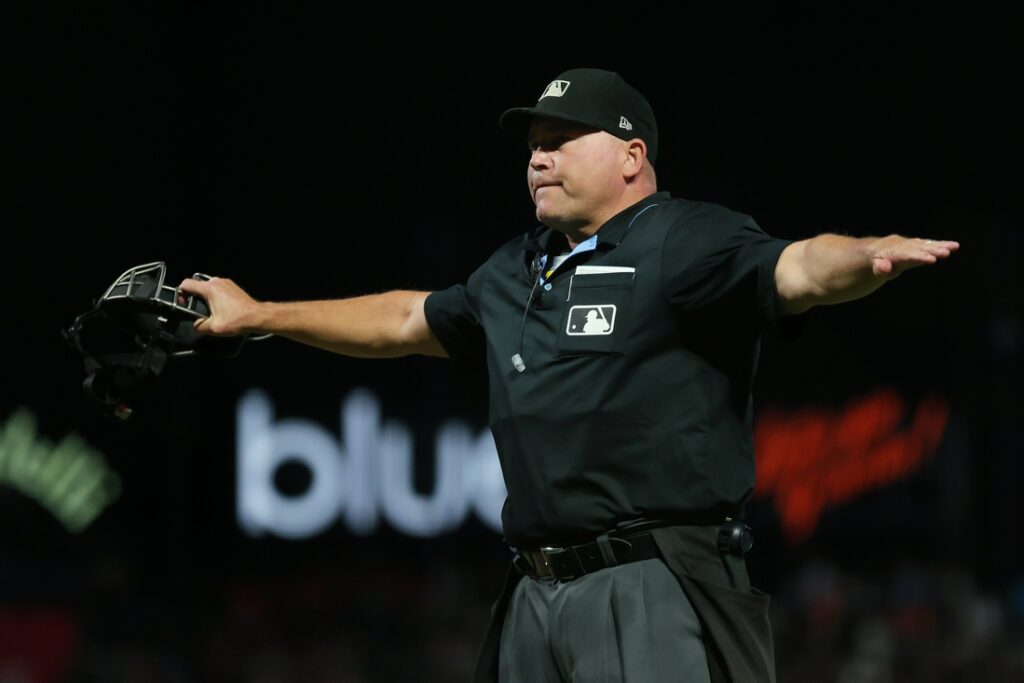 umpire Mark Carlson