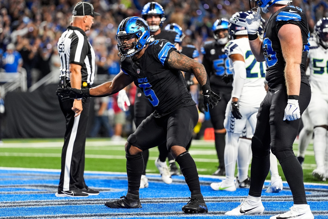 Lions sign RB David Montgomery to extension through 2027 Field Level