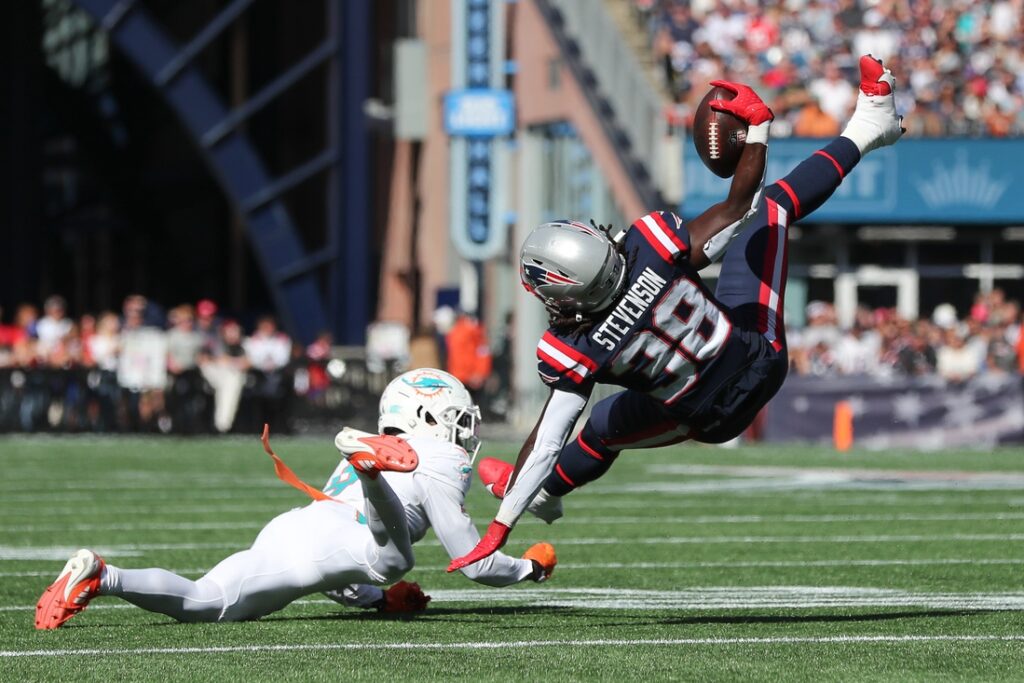 Dolphins, Patriots