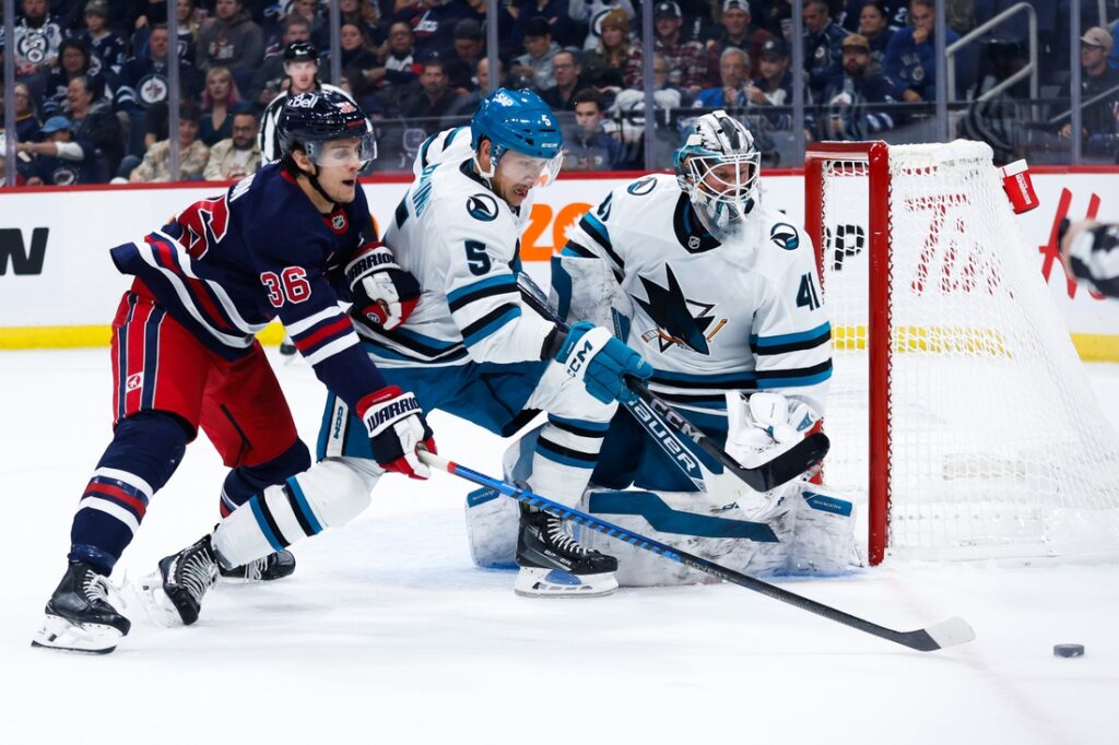 jets, sharks