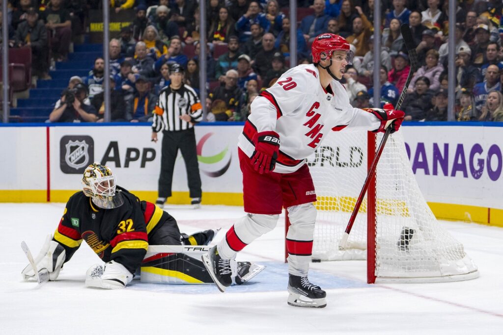 Hurricanes, Canucks