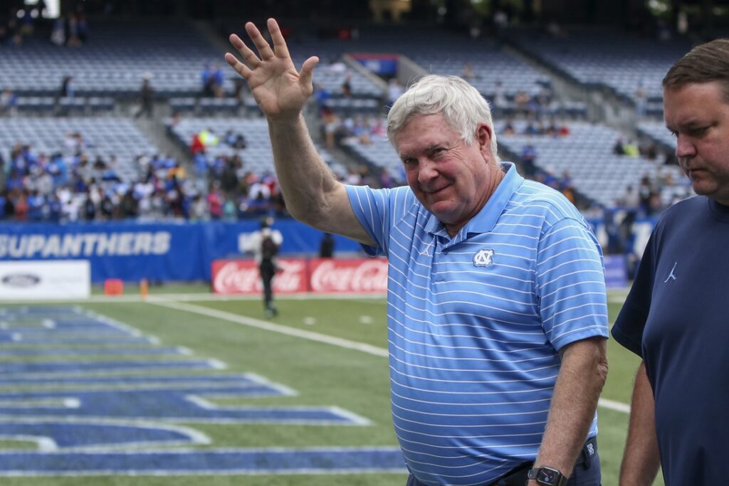 mack brown heels wave