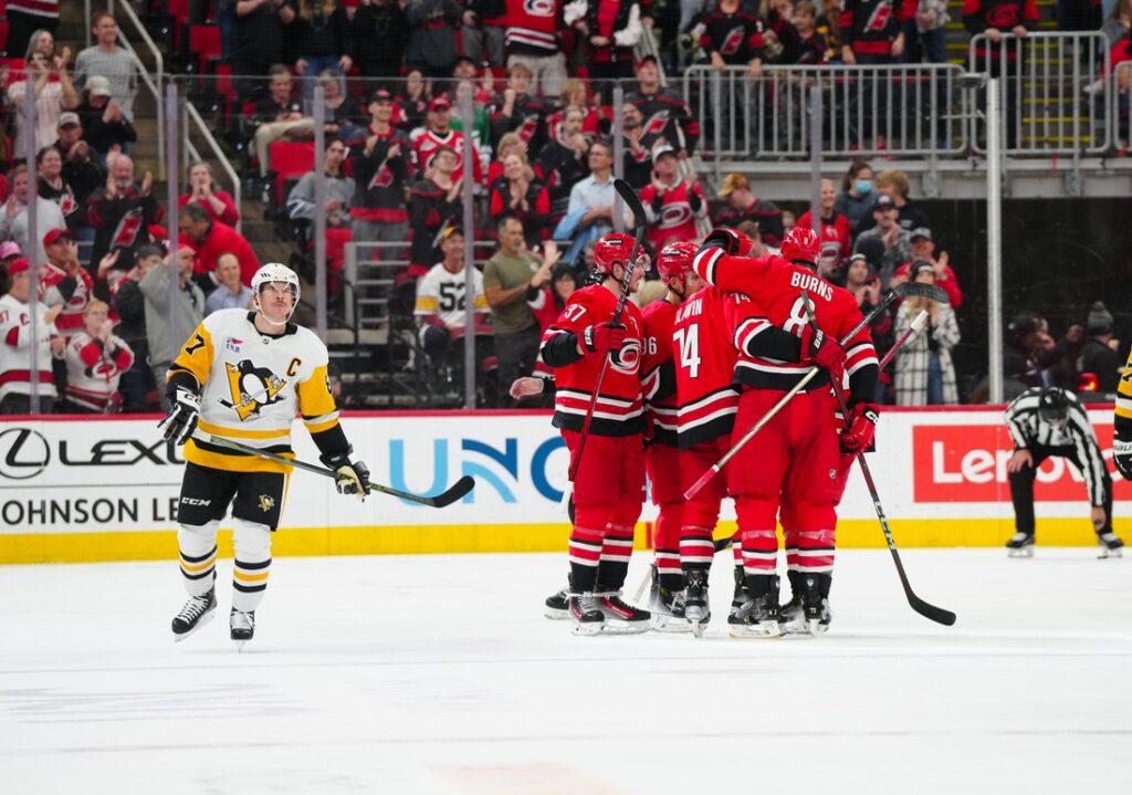 Hurricanes, Penguins