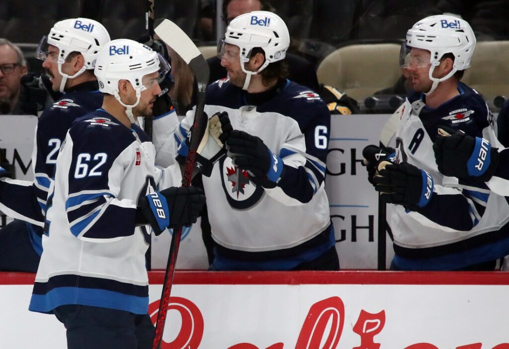 Jets Penguins