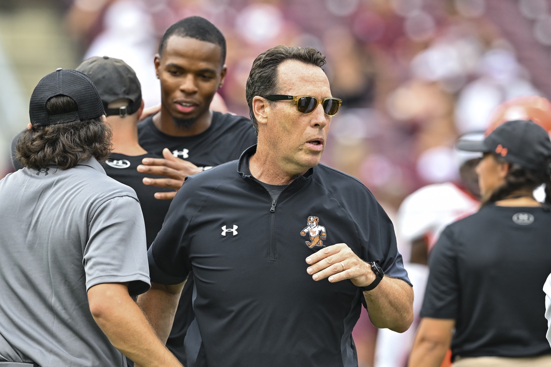 Temple tabs K.C. Keeler to rebuild program Field Level Media