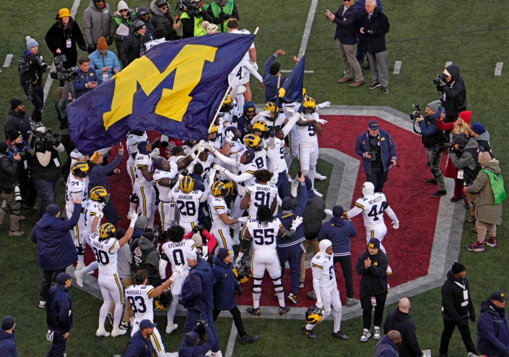 ohio stadium michigan flag