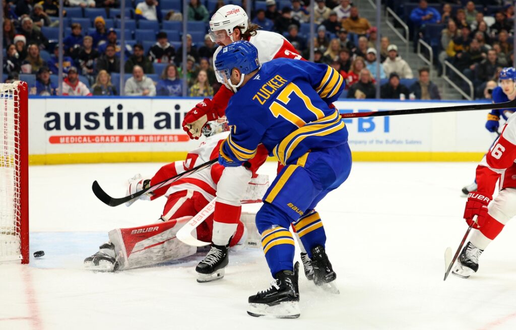 Sabres, Red Wings