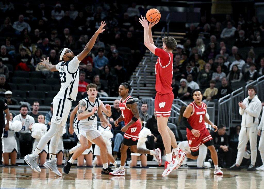 Wisconsin Badgers, Butler Bulldogs