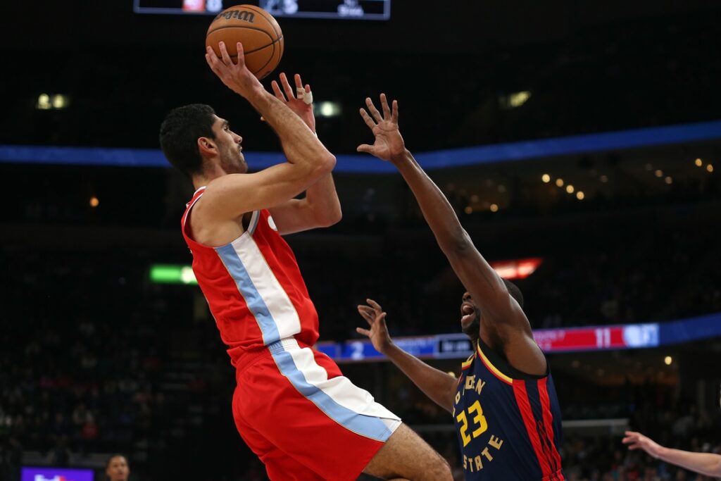 grizzlies aldama