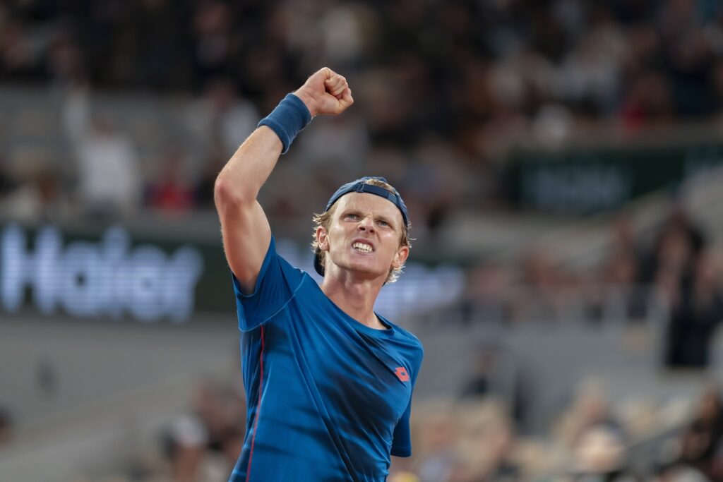 jesper de jong reacts