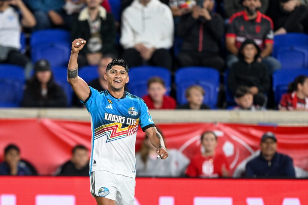 alan pulido celebrate