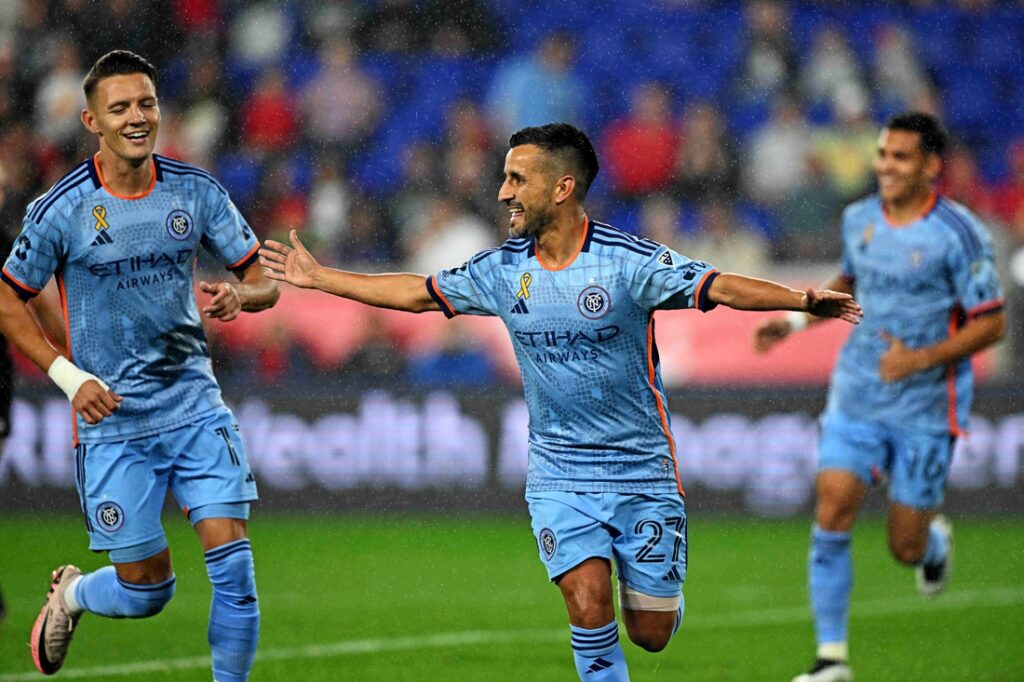 maxi moralez celebrate