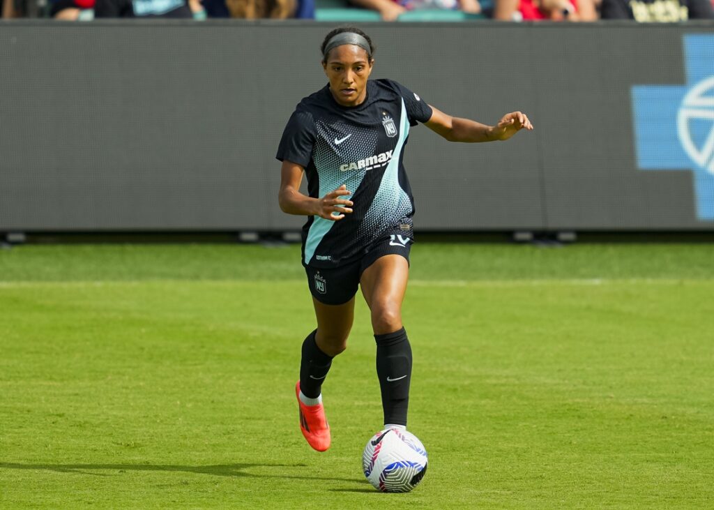 Crystal Dunn