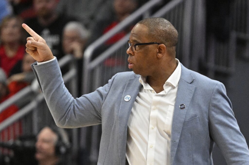 Hubert Davis