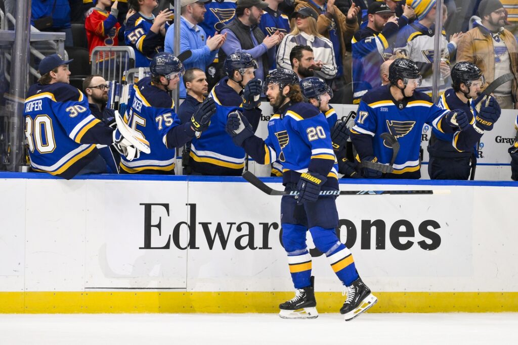 Blues, Senators
