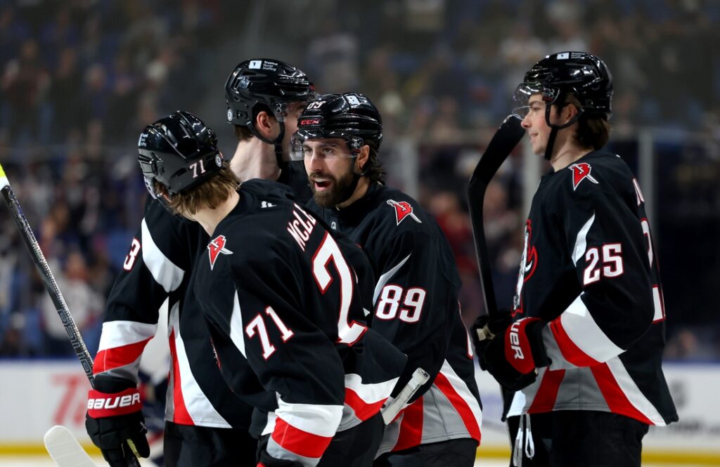 alex tuch