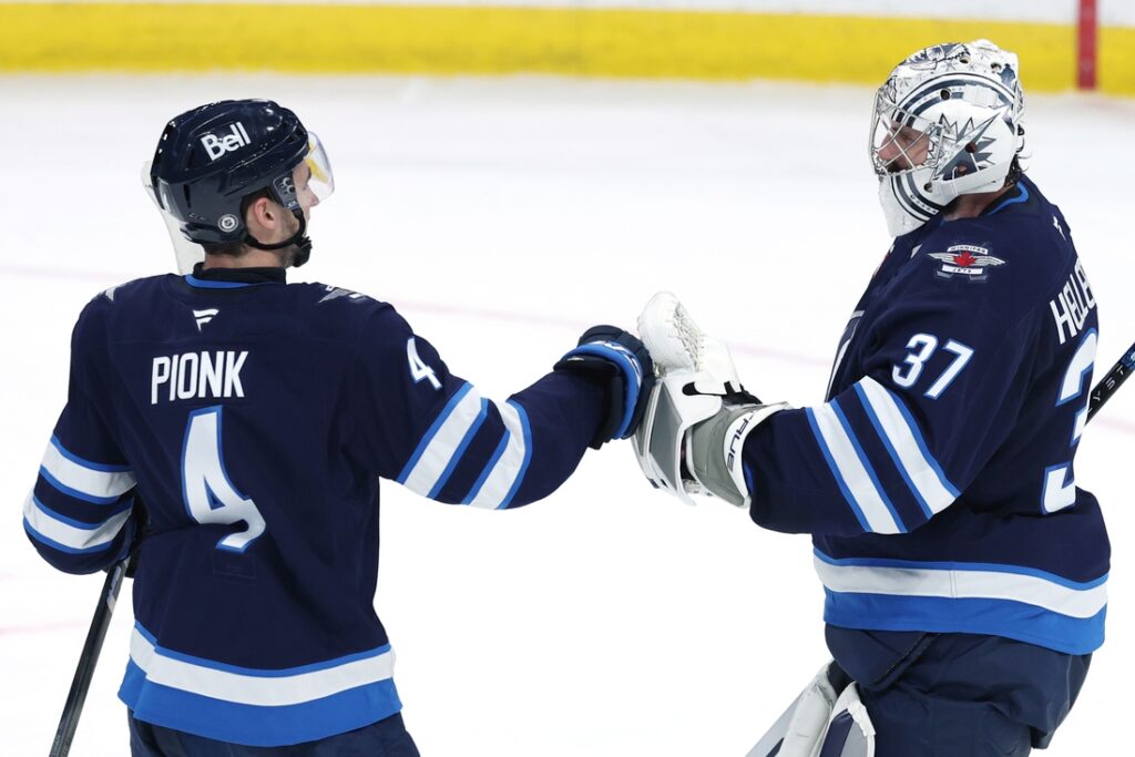Connor Hellebuyck