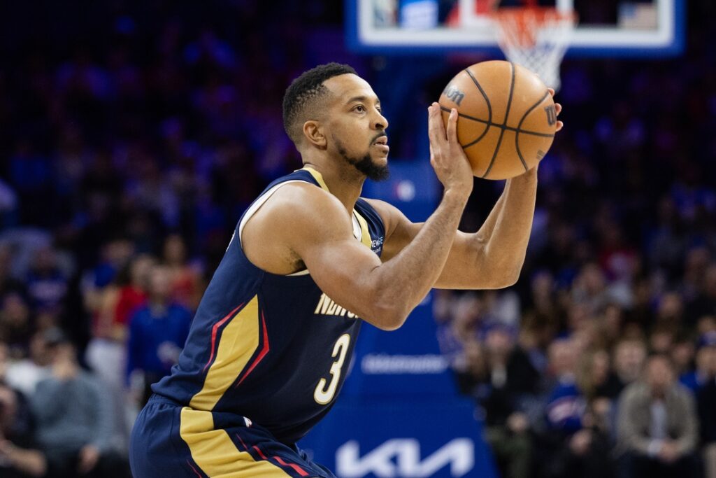 pelicans mccollum