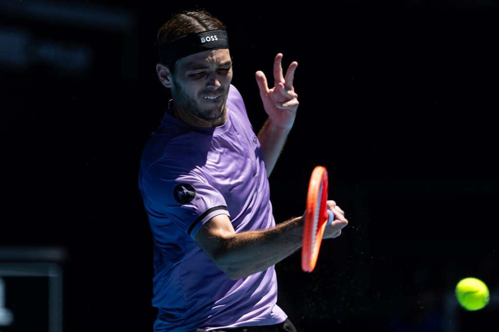 taylor fritz, forehand