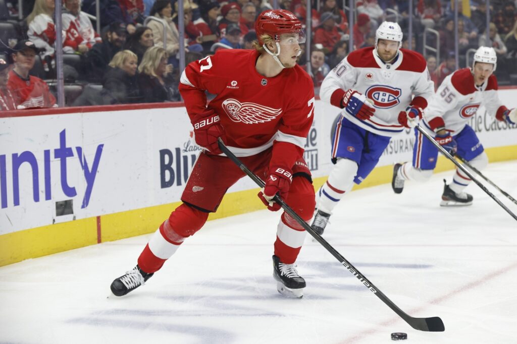 red wings