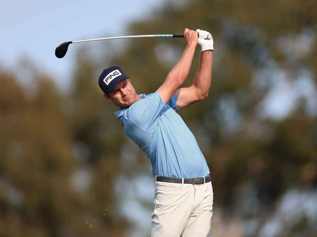 Harris English seizes slim lead at Farmers Insurance Open Field Level