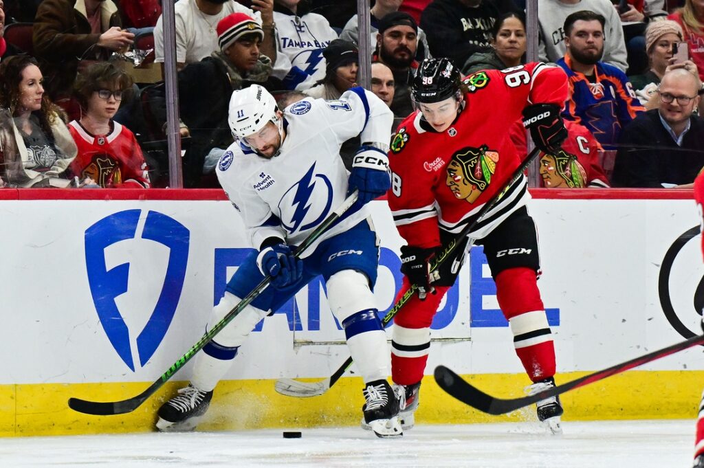 blackhawks lightning