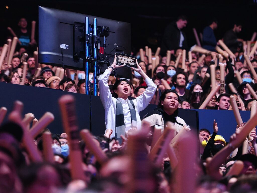esports fans