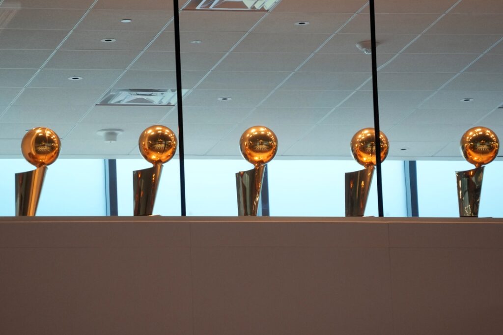lakers NBA championship trophy
