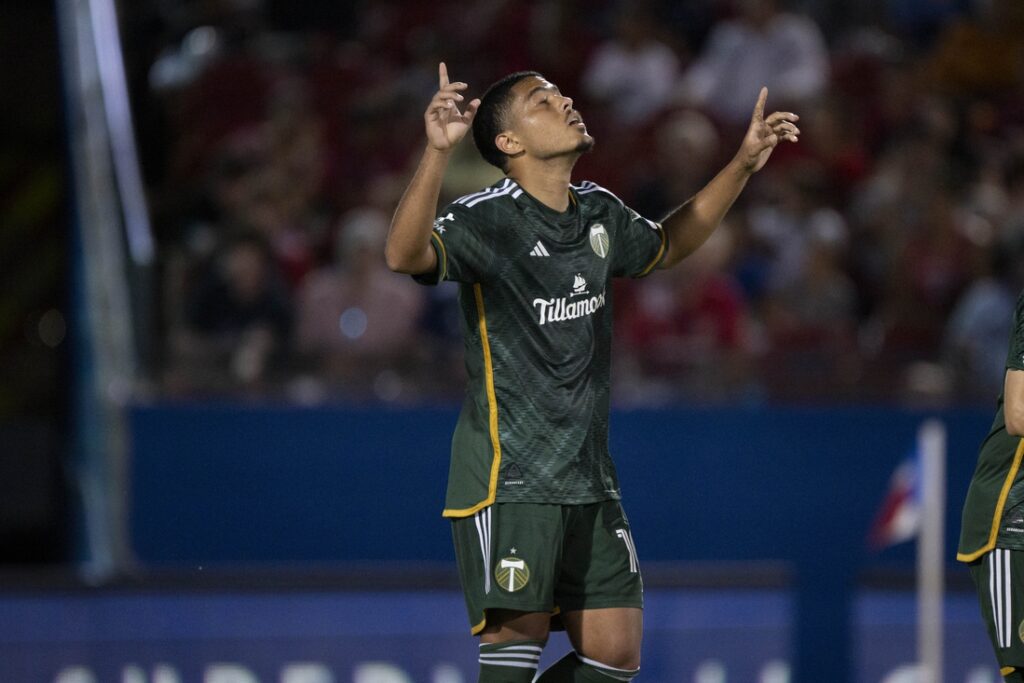 portland timbers evander celebrate