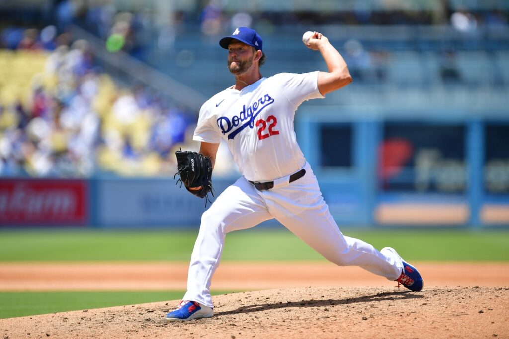 clayton kershaw throws
