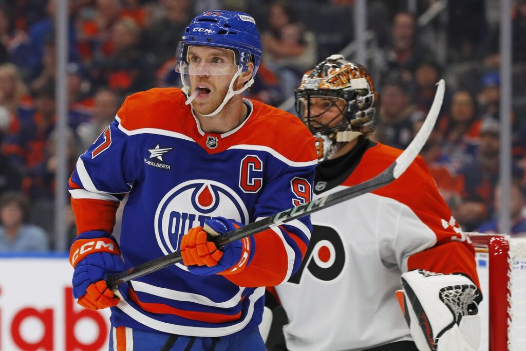connor mcdavid flyers