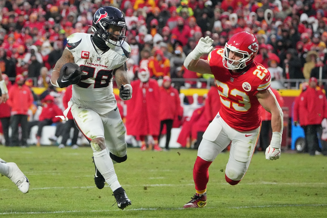 NFL rescinds fine for Texans RB Joe Mixon after misattributed quote - Field  Level Media - Professional sports content solutions | FLM