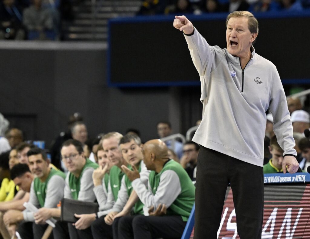 oregon ducks react