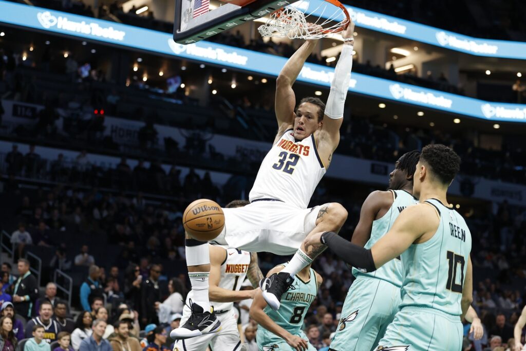 Nuggets, Hornets