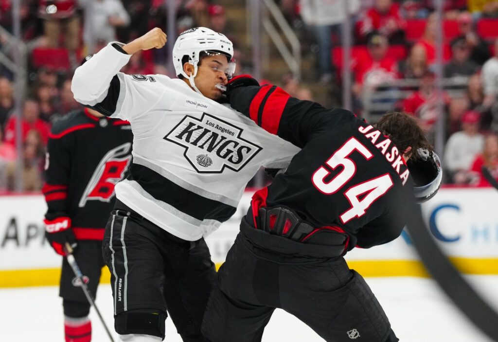 Kings, Hurricanes