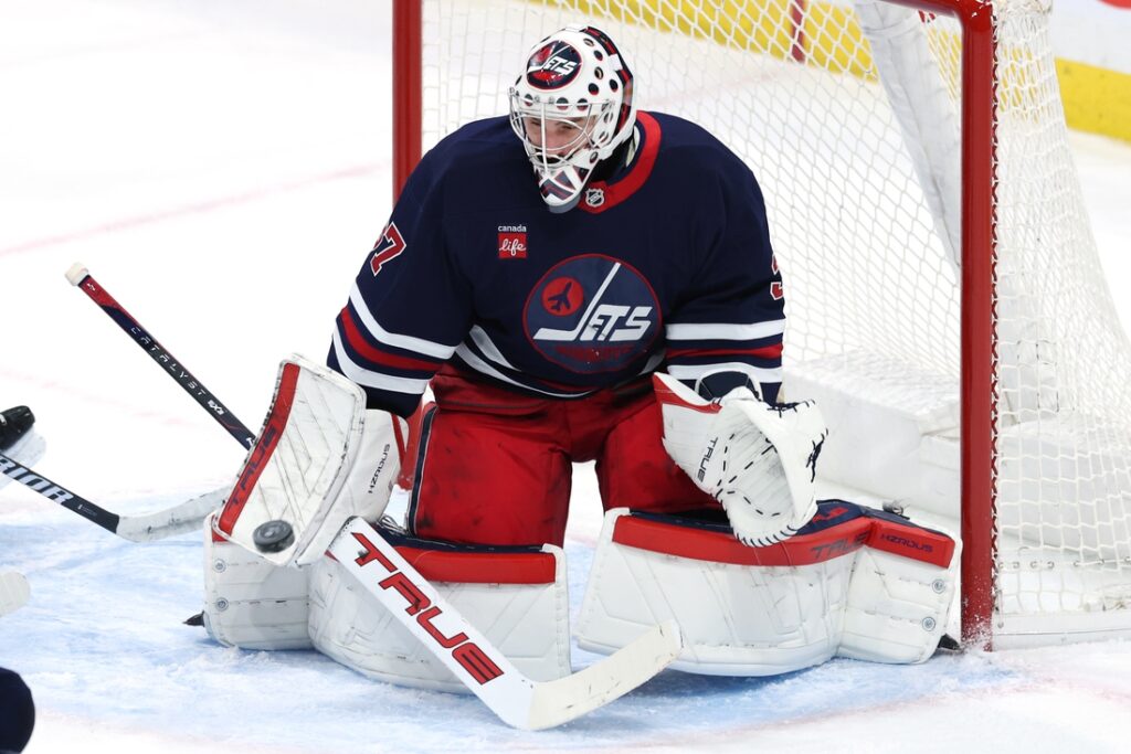connor hellebuyck