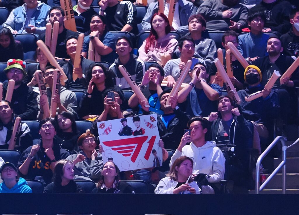 esports fans