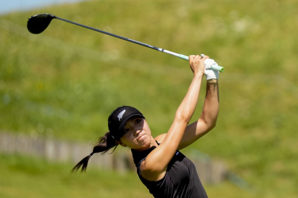lydia ko paris