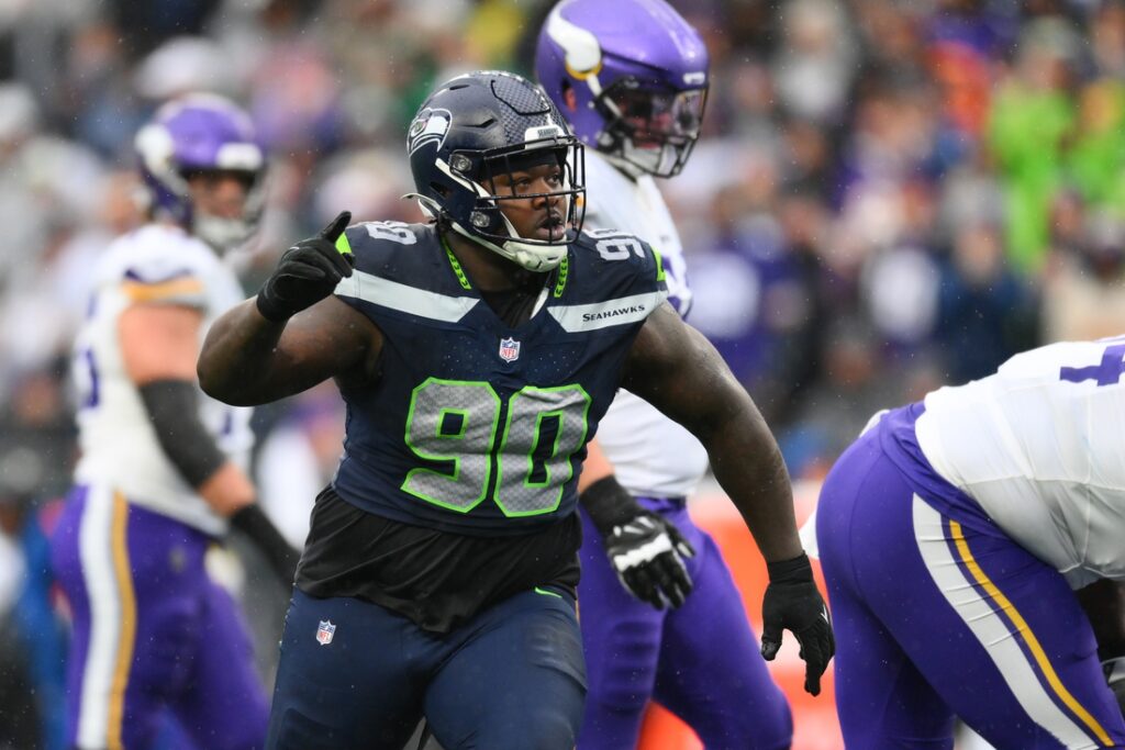 Reports: Seahawks re-sign DT Jarran Reed, LB Ernest Jones IV - Field ...